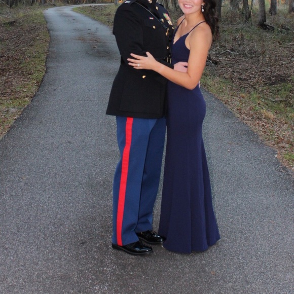 LULU’S LOVE STORY NAVY BLUE BACKLESS LACE MAXI - Picture 6 of 6